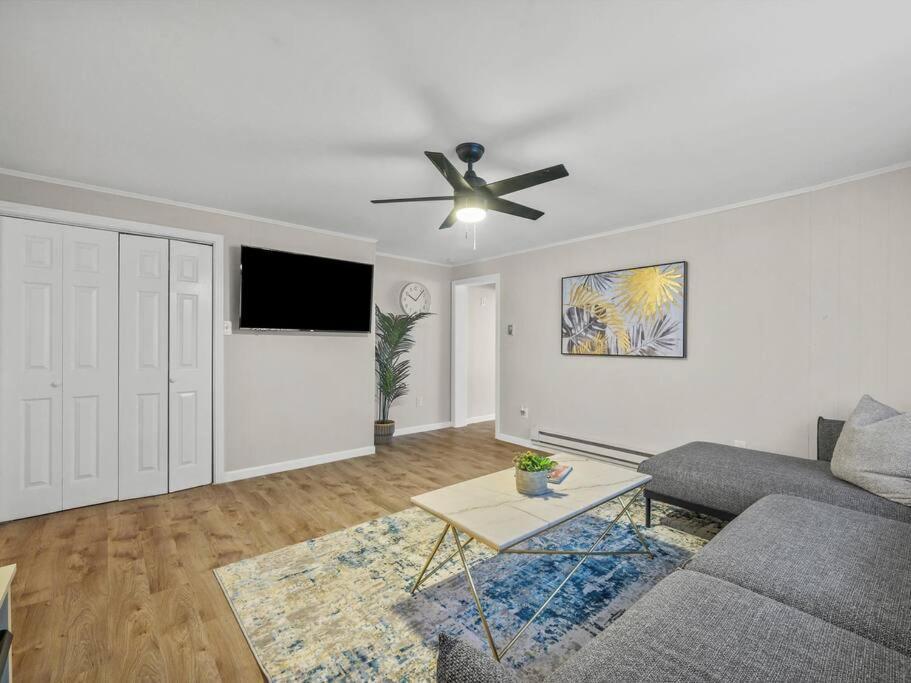 Bloomfield, Pittsburgh Large And Accessible 3 Bedroom Apr With Free Parking Bagian luar foto